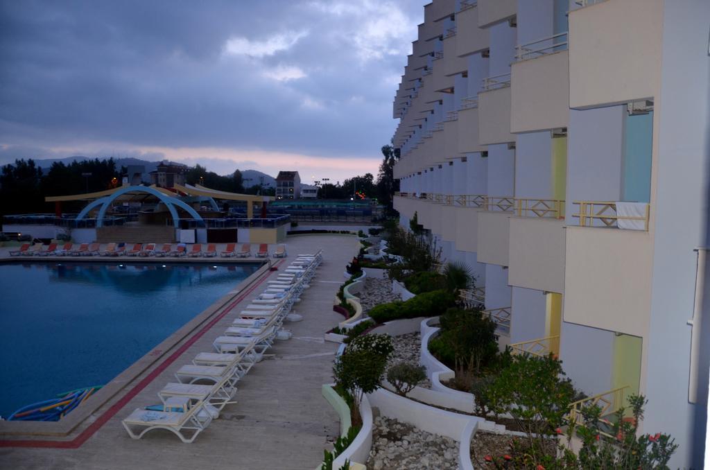Orient Resort Hotel Fethiye Exterior photo