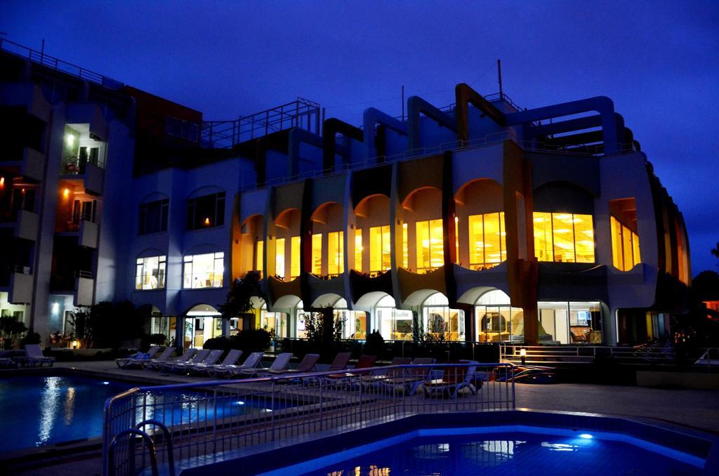Orient Resort Hotel Fethiye Exterior photo